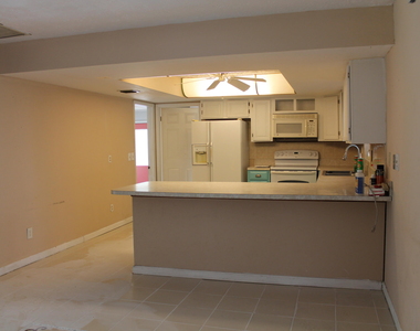7003 Sw 39th Street - Photo Thumbnail 12