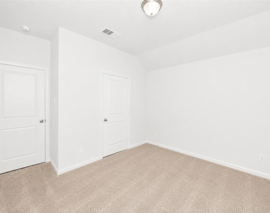 525 Jameson Street - Photo Thumbnail 21