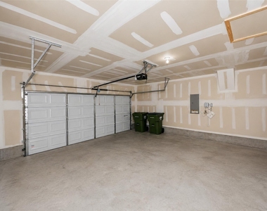 525 Jameson Street - Photo Thumbnail 26