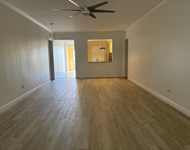 7 Harbour Isle Drive E - Photo Thumbnail 7