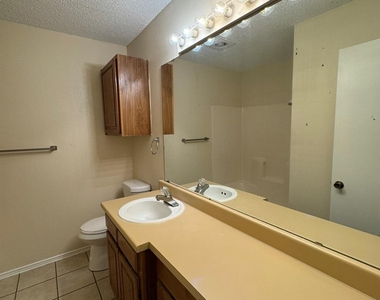 4501 Mizzenmast Court - Photo Thumbnail 9