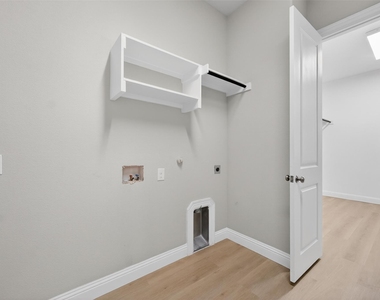 3620 Walden Drive - Photo Thumbnail 18