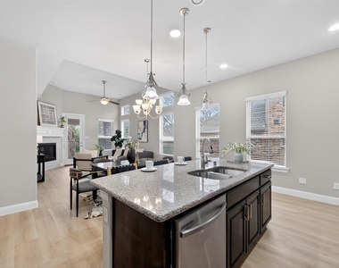3620 Walden Drive - Photo Thumbnail 3
