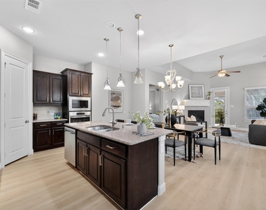 3620 Walden Drive - Photo Thumbnail 6