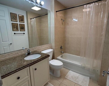 12 Harbour Isle Drive W - Photo Thumbnail 19