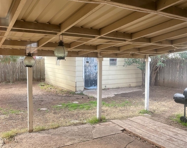 2717 S 41st Street - Photo Thumbnail 16
