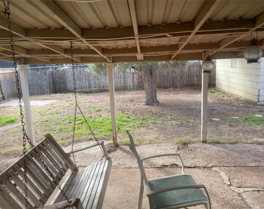 2717 S 41st Street - Photo Thumbnail 17