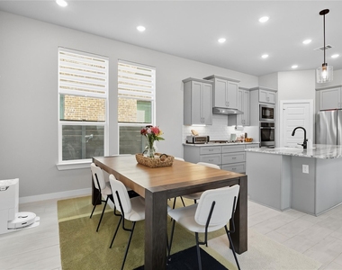 3313 The Commons Parkway - Photo Thumbnail 7