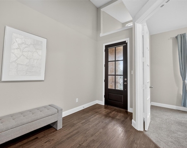 5404 Gypsum Drive - Photo Thumbnail 2