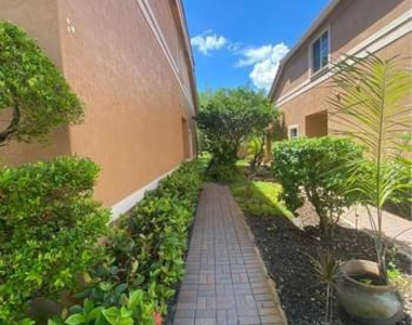 9850 Nw 24th Court - Photo Thumbnail 2