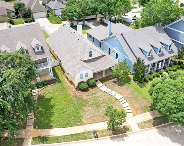 10108 Cherry Hill Lane - Photo Thumbnail 27