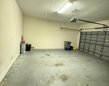 10895 Fillmore Drive - Photo Thumbnail 21