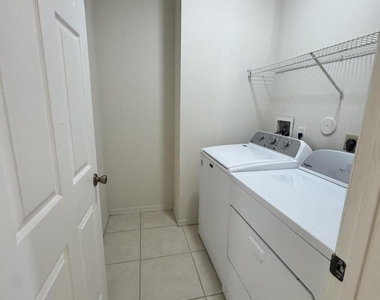 10895 Fillmore Drive - Photo Thumbnail 9