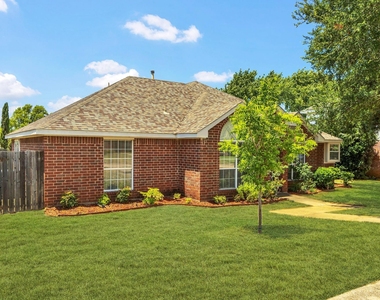 2140 Teal Court - Photo Thumbnail 2