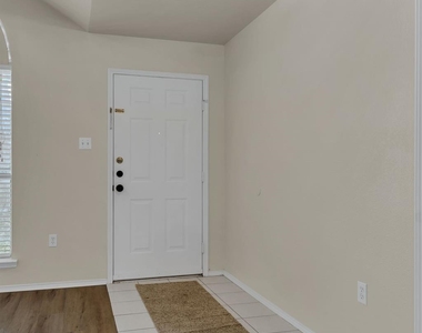 2140 Teal Court - Photo Thumbnail 4