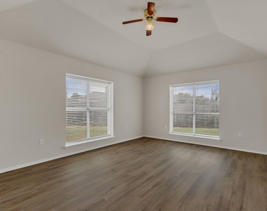 2140 Teal Court - Photo Thumbnail 16