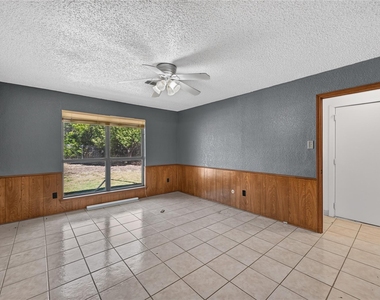 1226 Ranch Valley Drive - Photo Thumbnail 13