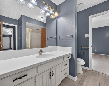 1226 Ranch Valley Drive - Photo Thumbnail 20