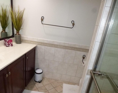 2800 N Ocean Drive - Photo Thumbnail 6