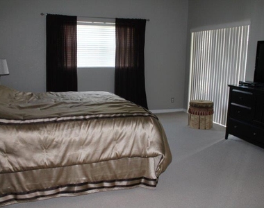 4050 Bluff Harbor Way - Photo Thumbnail 14
