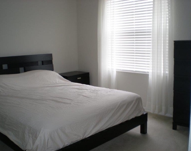4050 Bluff Harbor Way - Photo Thumbnail 22