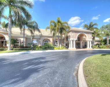 4050 Bluff Harbor Way - Photo Thumbnail 32