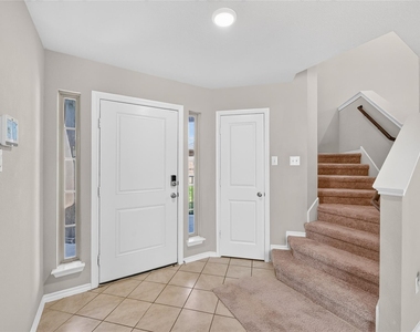 1518 Illinois Avenue - Photo Thumbnail 4