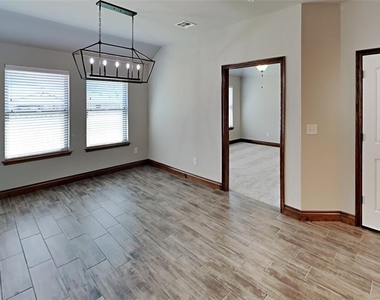 10528 Nw 41st Street - Photo Thumbnail 8