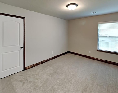 10528 Nw 41st Street - Photo Thumbnail 13
