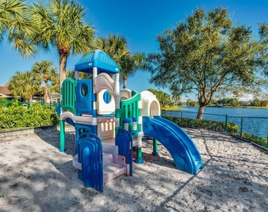 12842 Meadowbend Drive - Photo Thumbnail 15