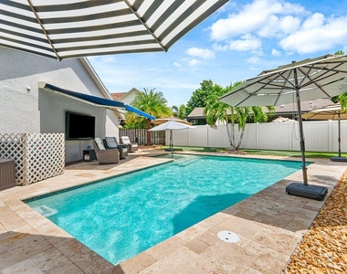12842 Meadowbend Drive - Photo Thumbnail 41