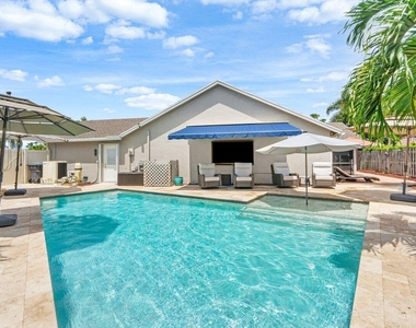 12842 Meadowbend Drive - Photo Thumbnail 29