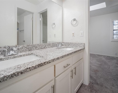 1129 Nw 176th Street - Photo Thumbnail 10