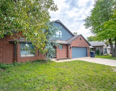 1129 Nw 176th Street - Photo Thumbnail 3