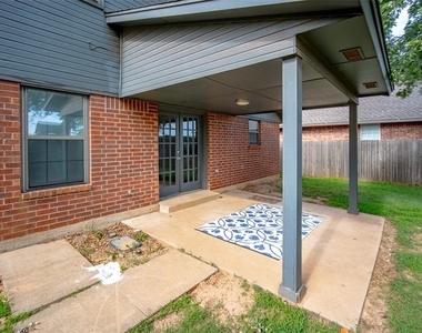 1129 Nw 176th Street - Photo Thumbnail 1