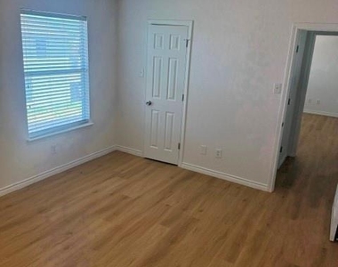2021 Brook Meadow Drive - Photo Thumbnail 17