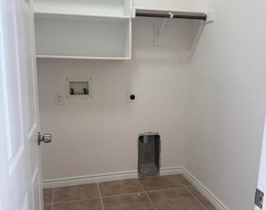 2021 Brook Meadow Drive - Photo Thumbnail 19