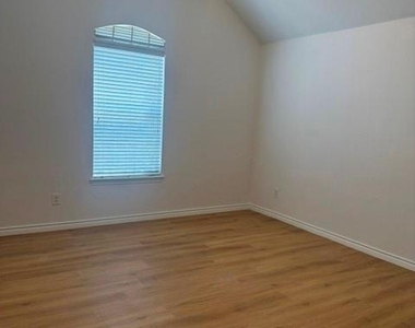 2021 Brook Meadow Drive - Photo Thumbnail 15
