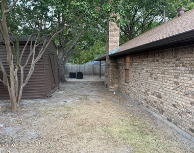 1058 E Jefferson Street - Photo Thumbnail 25