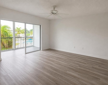9872 Marina Boulevard - Photo Thumbnail 2