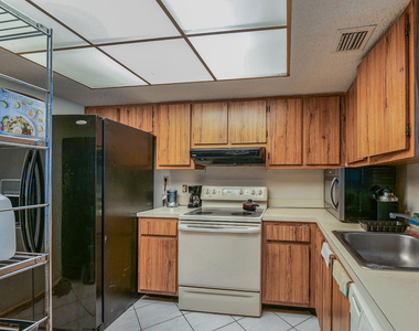 5570 Nw 44th Street - Photo Thumbnail 6