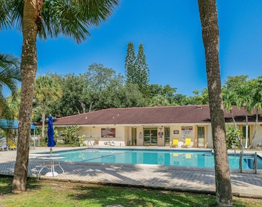 5570 Nw 44th Street - Photo Thumbnail 24