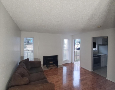 6050 Melody Lane - Photo Thumbnail 1