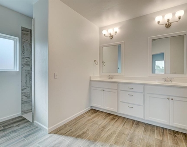 528 Nw 175th Street - Photo Thumbnail 11