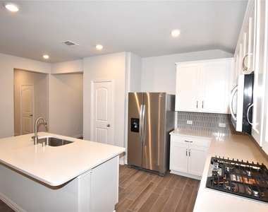 5408 Locke Drive - Photo Thumbnail 14