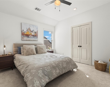 15627 Rue Drive - Photo Thumbnail 24