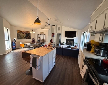 6007 Gaelic Glen Drive - Photo Thumbnail 5