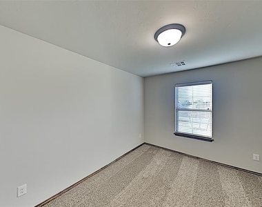 5521 Cheyenne Road - Photo Thumbnail 13