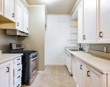 714 S Winnetka Avenue - Photo Thumbnail 9