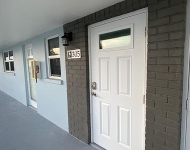 120 Lehane Terrace - Photo Thumbnail 2